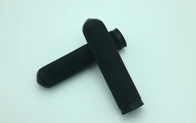 Rubber Scull Grips - Black (pair) image