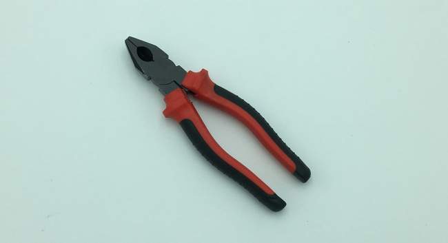 Combination Pliers image